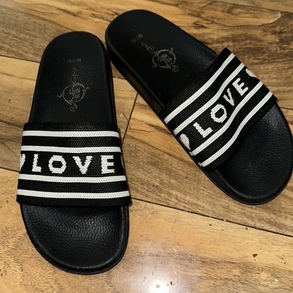 Sole Mates “Love Slides” Size Med (7/8) - Great Condition! Black snd White - Picture 2 of 4
